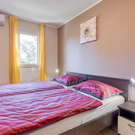 Apartment Kim Porec